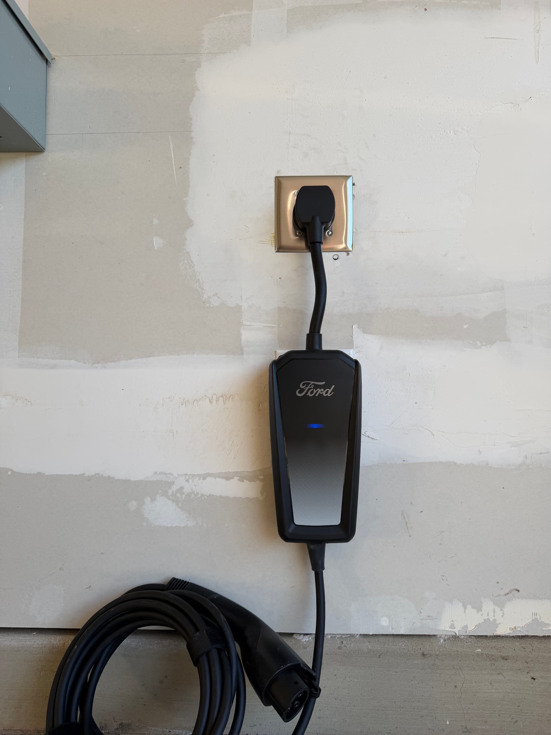 Gallery photos for EV Charging Station Installation in Los Banos: Image #1