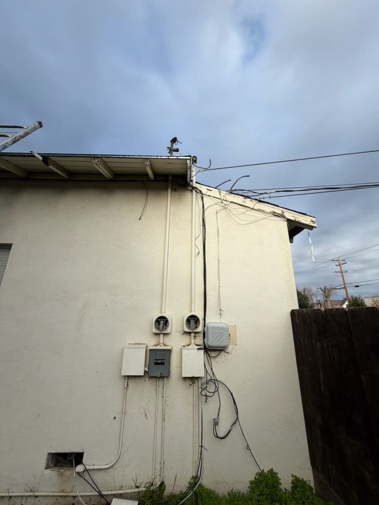 Gallery photos for Dual Meter Panel Upgrade in Los Banos: Image #1