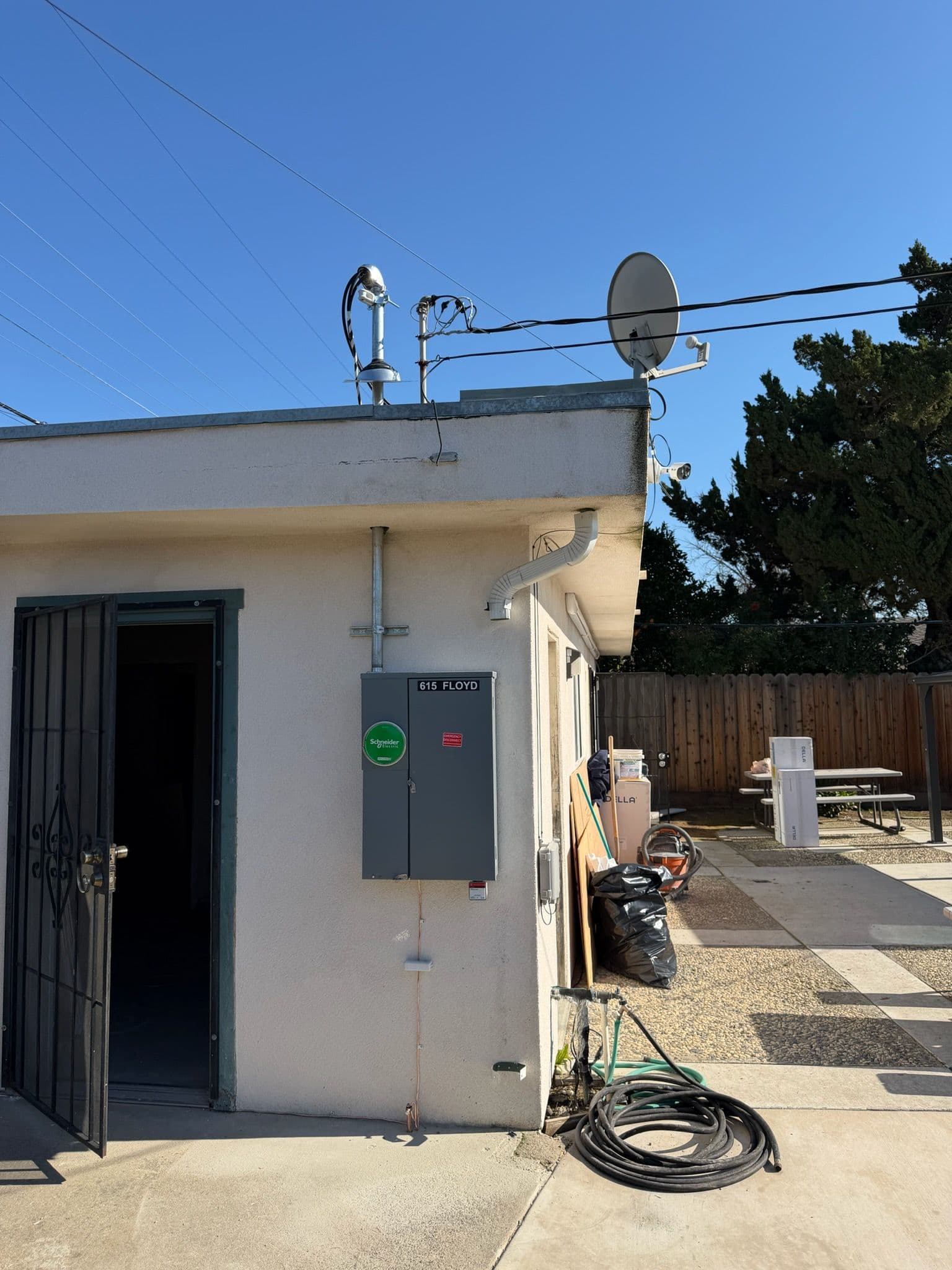 Streamlined Electrical Panel Upgrade in Modesto image