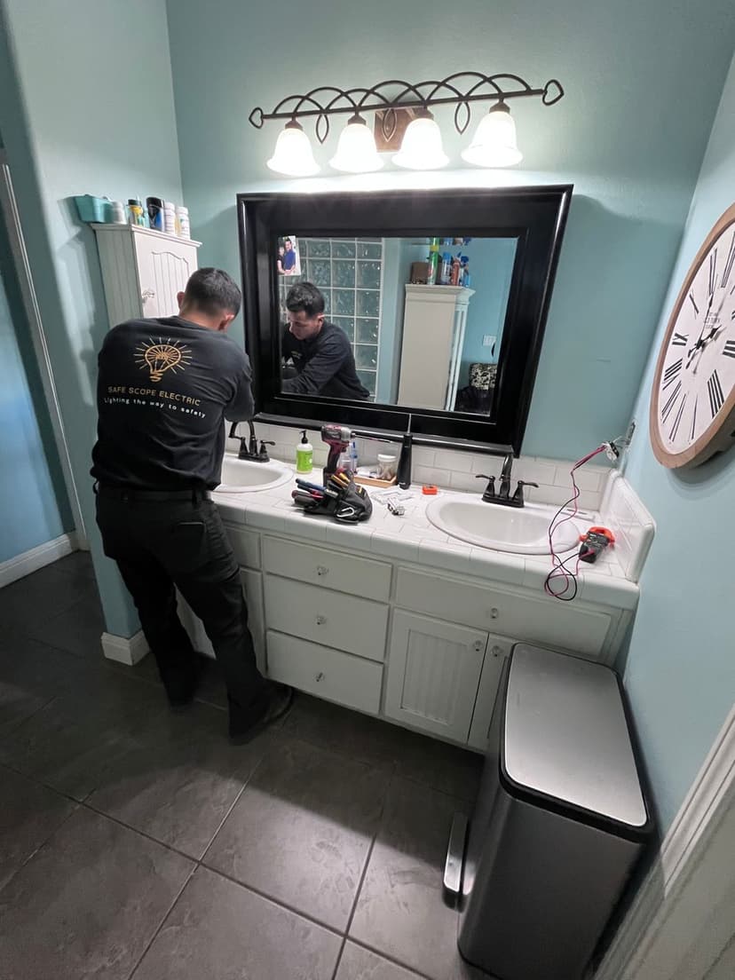 24/7 Emergency Services's image